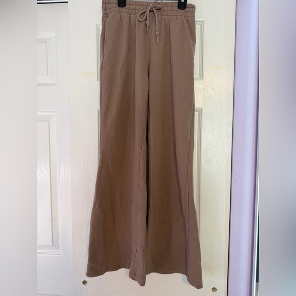 PINK Victoria's Secret | Sweatpants Pants - Picture 1 of 4